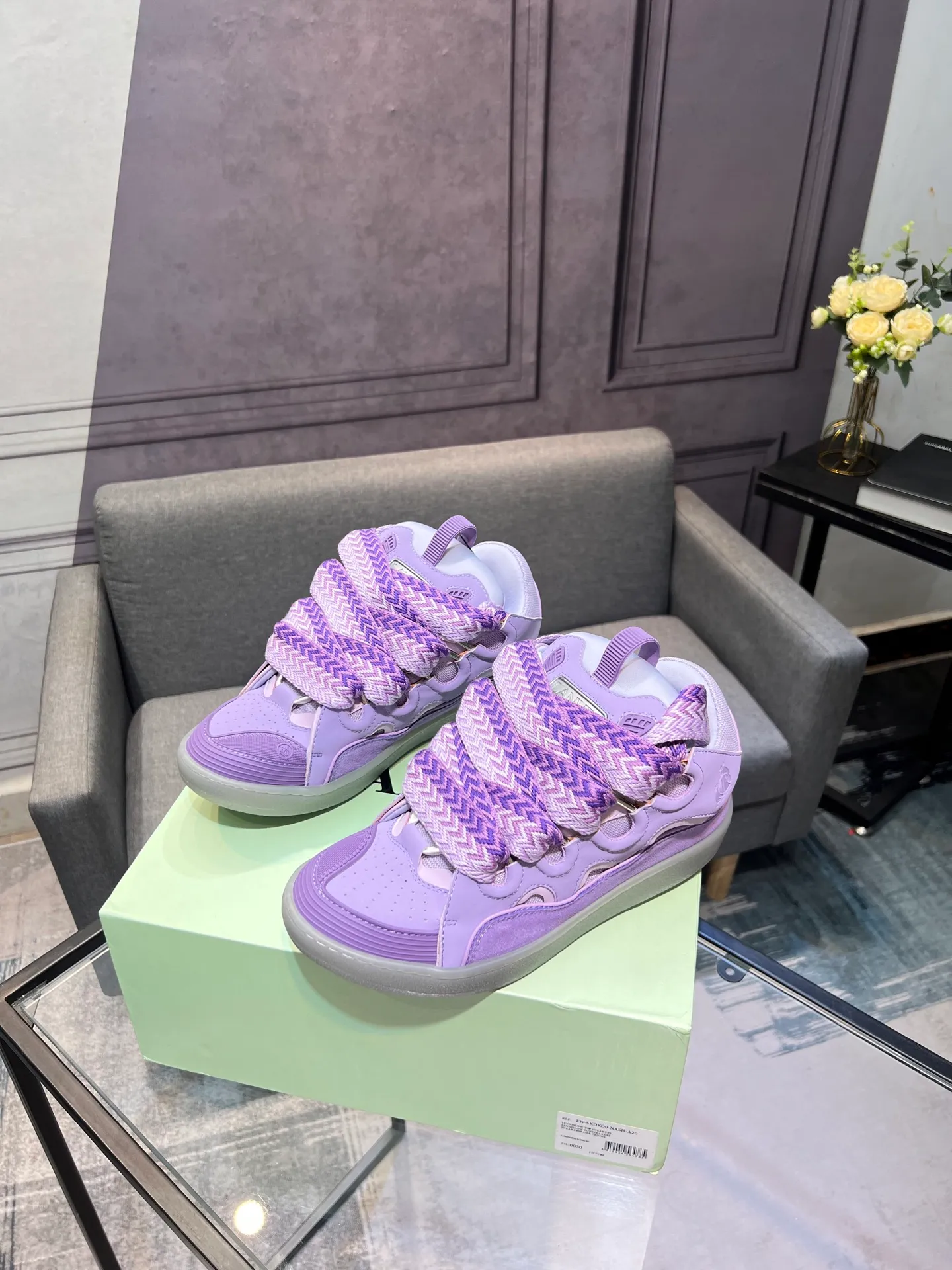 Men's men's shoes💰780 [LANVIN] Latest lace-up fashionable casual sneakers for couples High-quality CLAY couple series‼ ️ The latest trendy products of the season 🌈Many bloggers have planted grass and purchased the original open-mold customization. The upper and outsole are sewn with mark threads without edge sealing. Multiple material splicing combination design. Very versatile for fashionable and casual wear. Comfortable on the feet. Recommended for self-retention (upper cowhide + cow suede + breathable mesh) inner foot pad cowhide exclusive original open-mold clear logo rubber outsole ⚠️36-44 yards (45 custom-made)